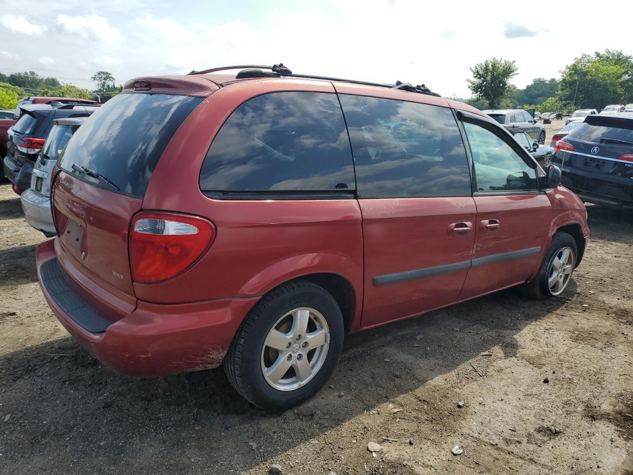 Lot #3020956925 2005 DODGE CARAVAN SX