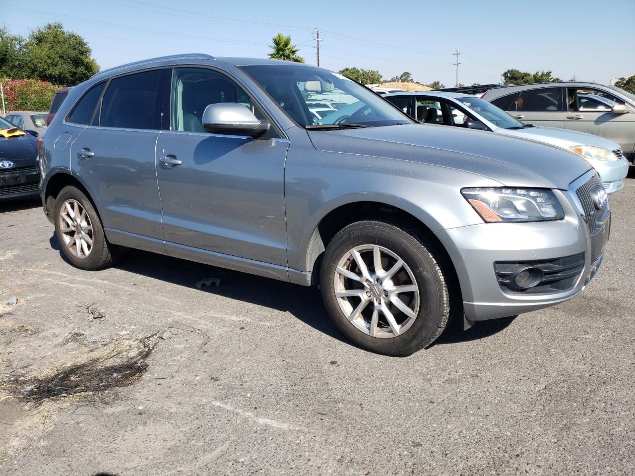 WA1LFAFP1BA027026 2011 Audi Q5 Premium Plus