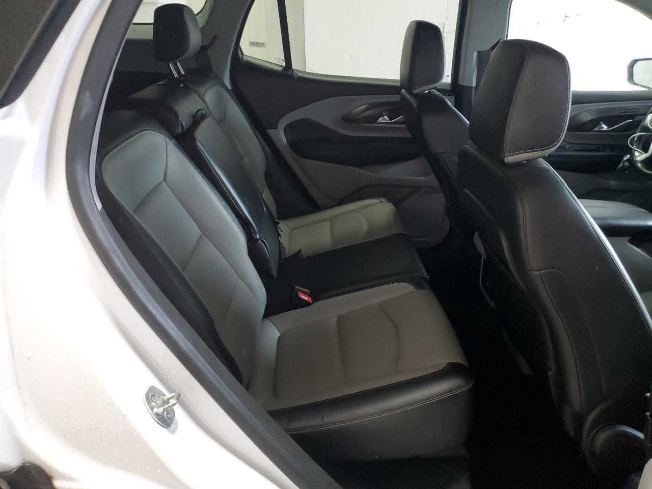 3GKALVEV0NL186814 2022 GMC Terrain Slt