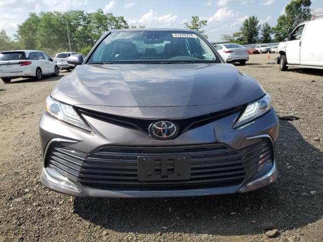 VIN 4T1F11BK7NU065547 2022 Toyota Camry, Xle no.5