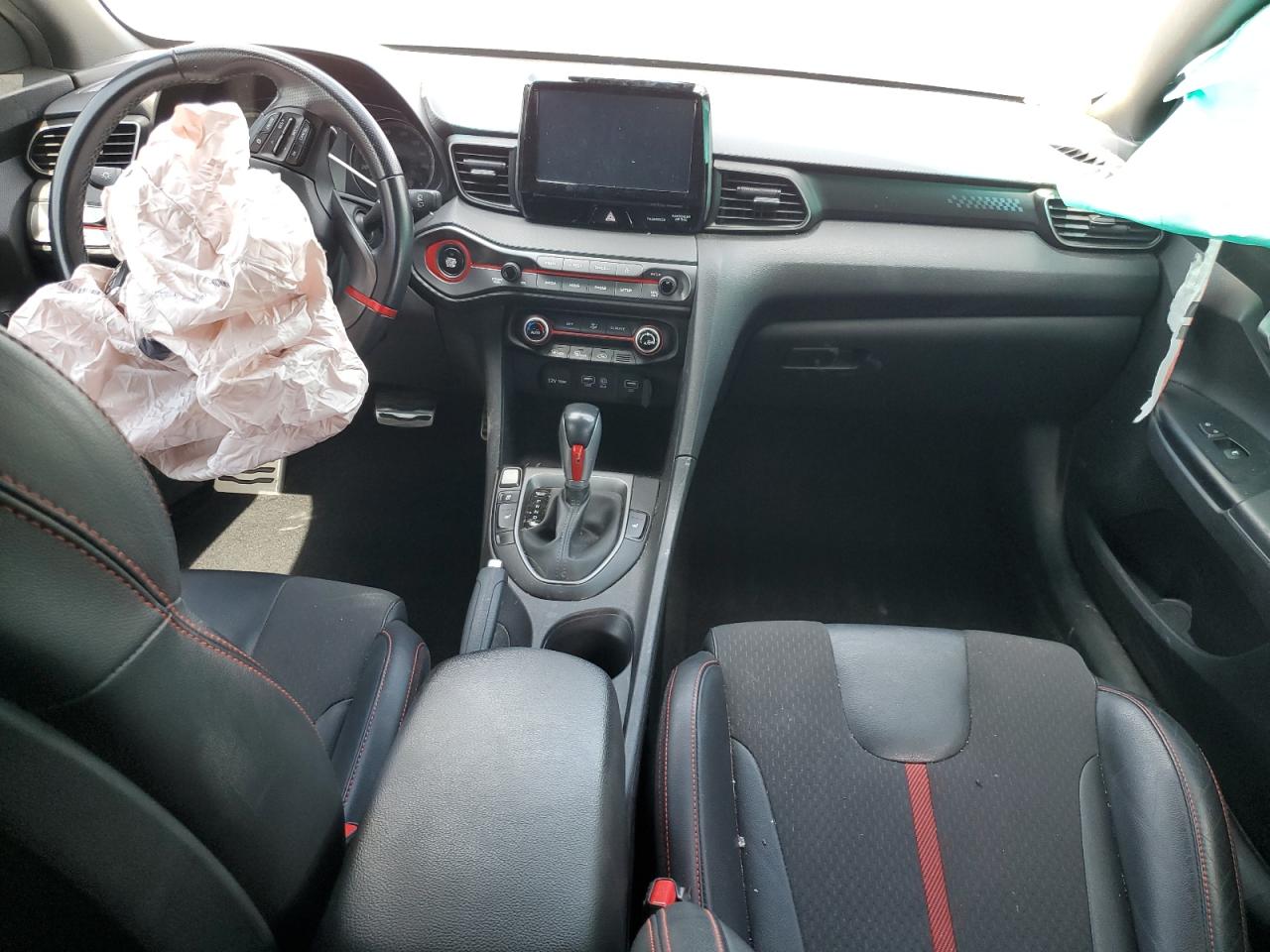 KMHTH6AB9KU020621 2019 Hyundai Veloster Turbo