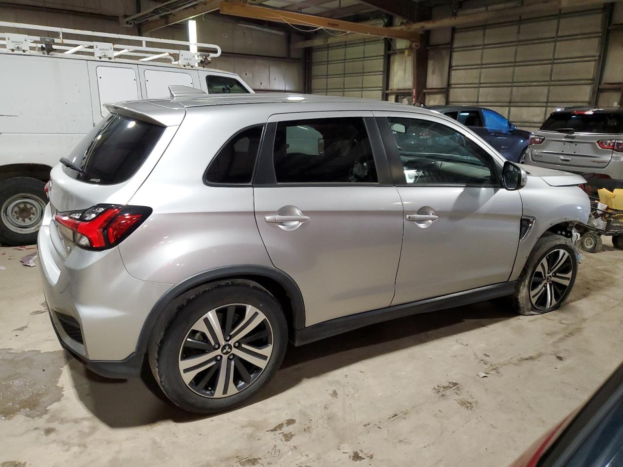 Lot #2848672956 2023 MITSUBISHI OUTLANDER