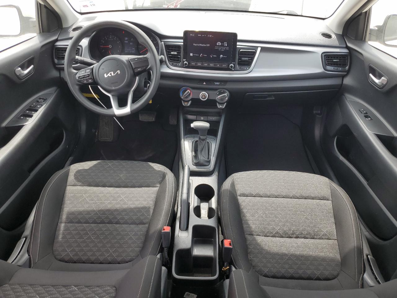 3KPA24AD9NE502432 2022 Kia Rio Lx