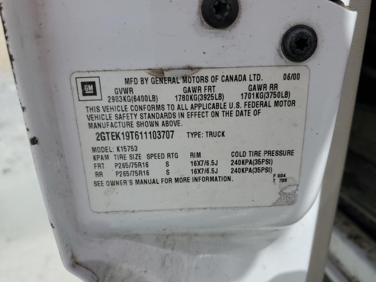 2GTEK19T611103707 2001 GMC New Sierra K1500