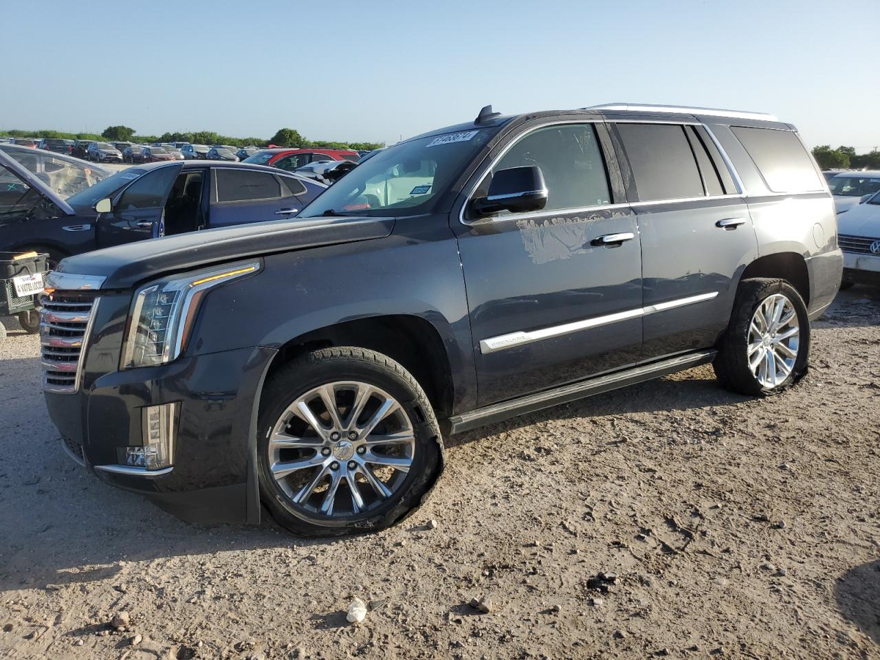 2020 Cadillac Escalade Platinum vin: 1GYS4DKJ3LR139057