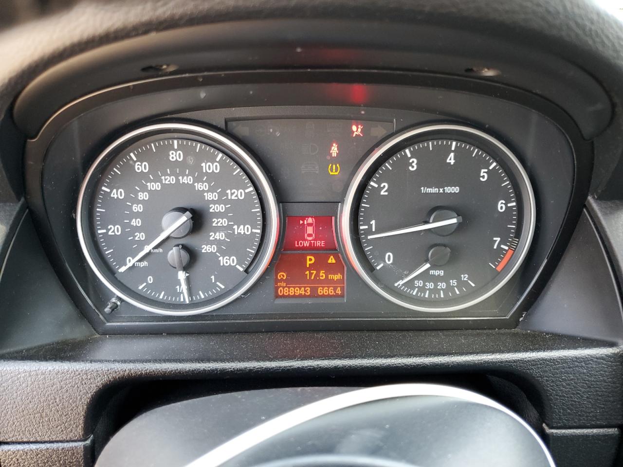 WBAVM1C53FV315049 2015 BMW X1 Sdrive28I