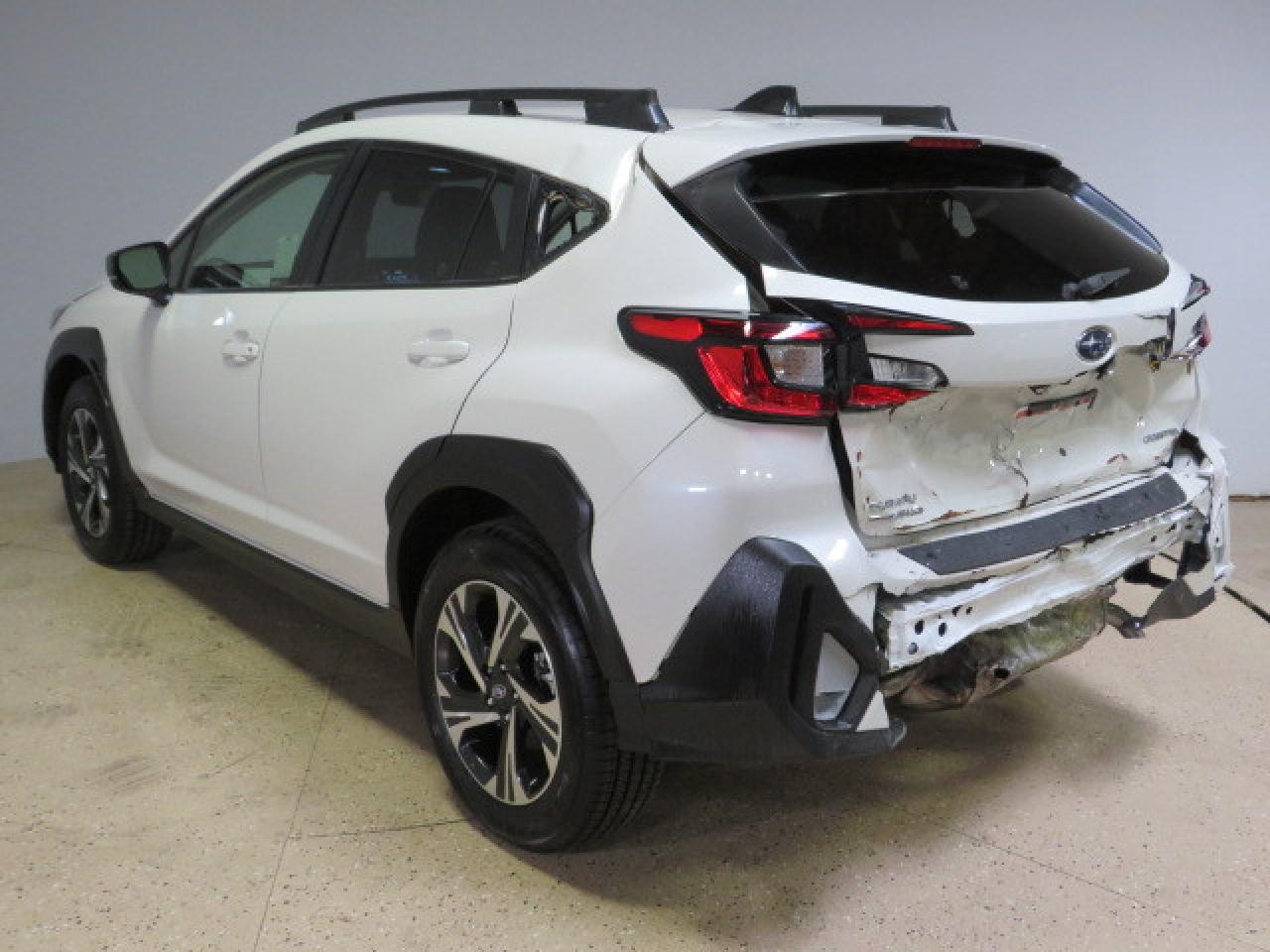 2024 Subaru Crosstrek Premium vin: JF2GUADCXR8316955