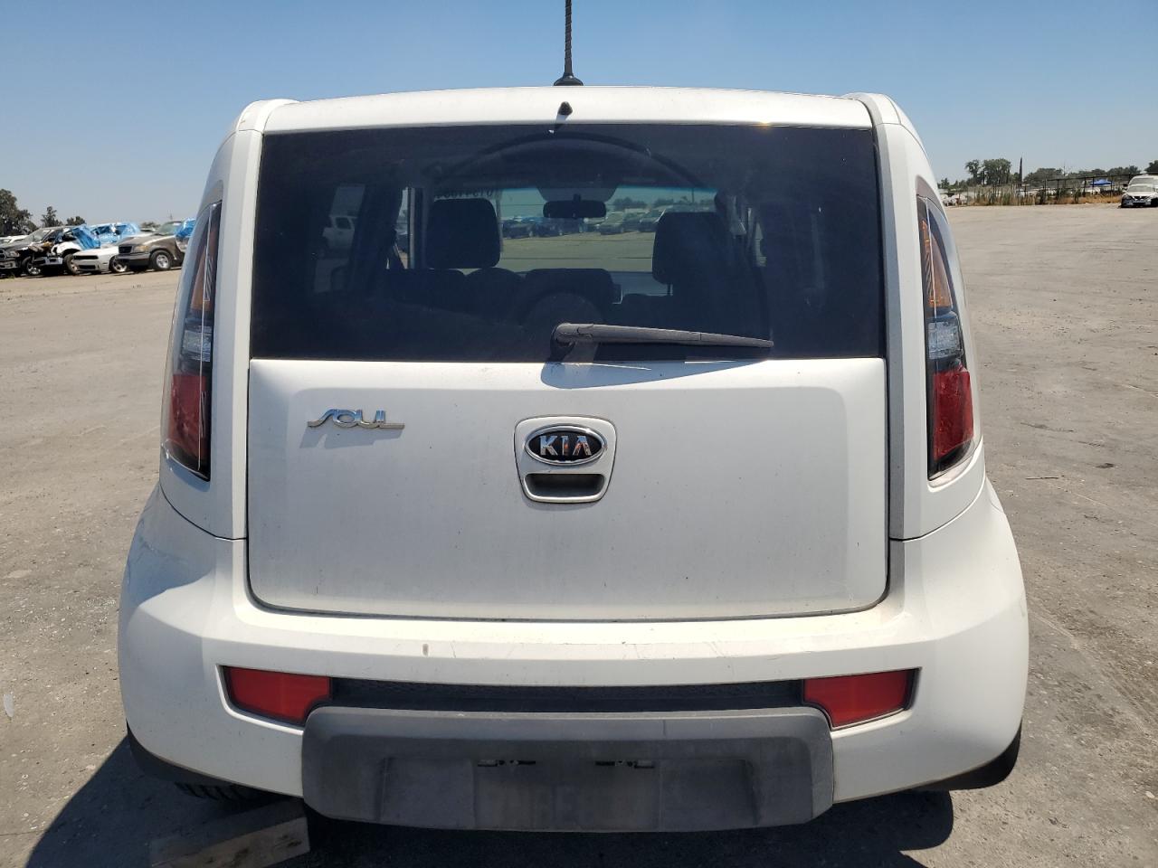 KNDJT2A27A7060924 2010 Kia Soul +