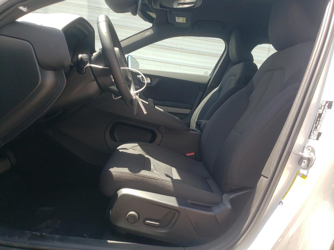 YSMED3KA2PL150092 2023 Polestar 2