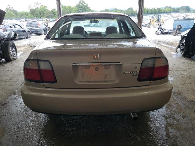 1996 Honda Accord Lx VIN: 1HGCD5639TA259490 Lot: 62307654