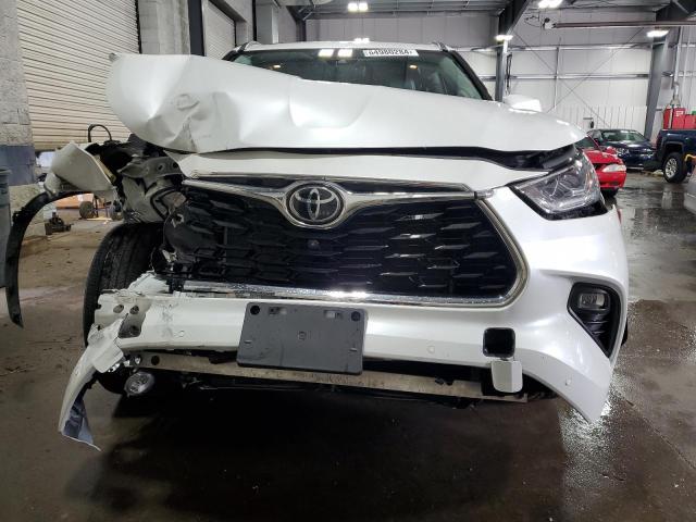 VIN 5TDFZRBH7NS232848 2022 Toyota Highlander, Platinum no.5