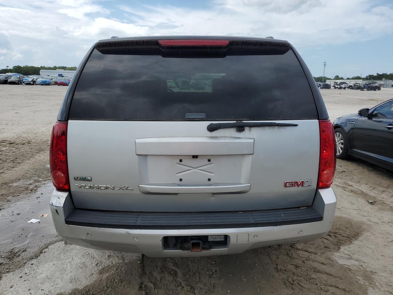 1GKS2KE31BR229906 2011 GMC Yukon Xl K1500 Slt