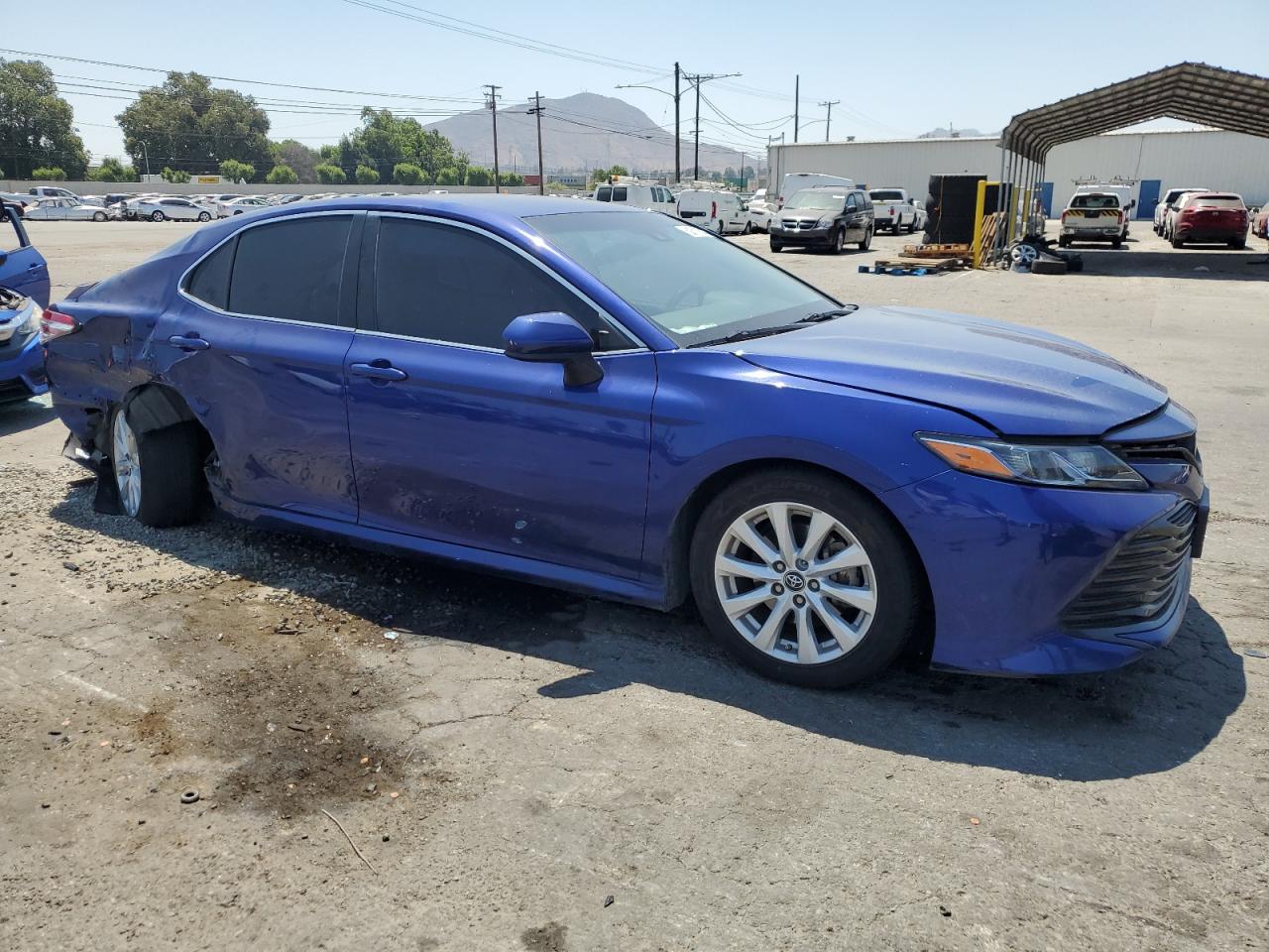 2018 Toyota Camry L vin: 4T1B11HK1JU614773