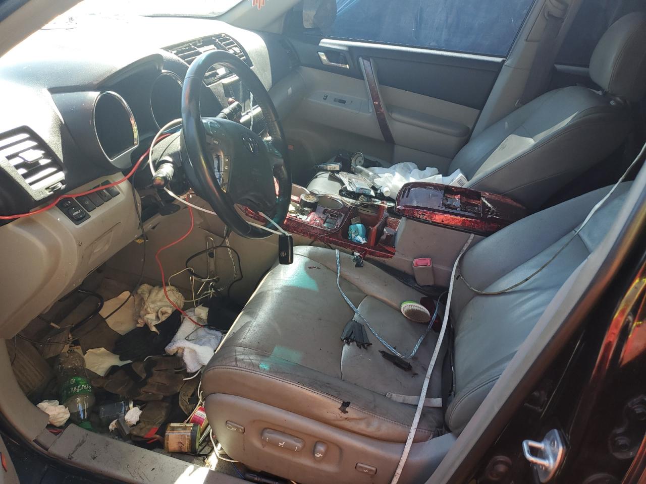 JTEES42A182066825 2008 Toyota Highlander Limited