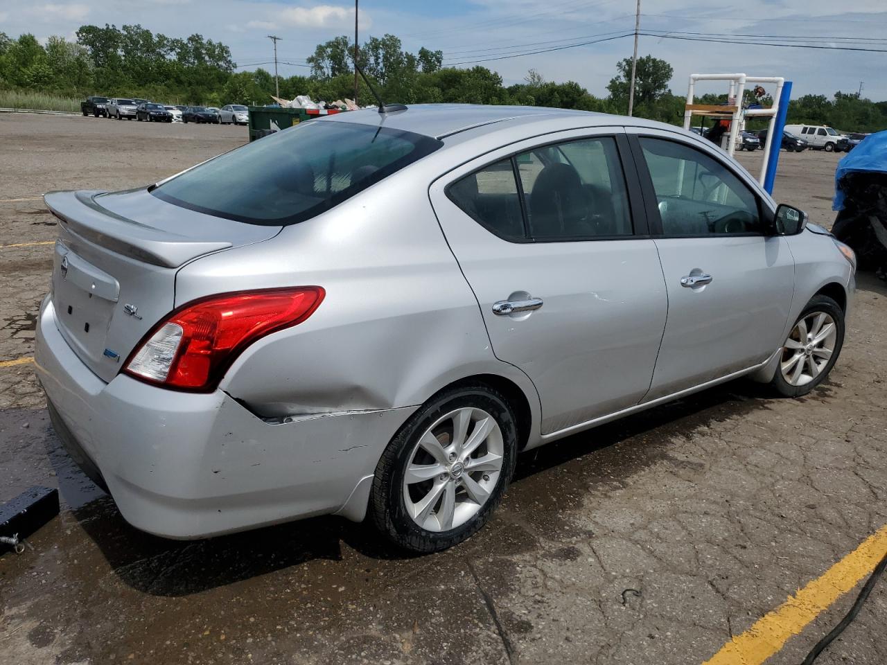 2015 Nissan Versa S vin: 3N1CN7AP0FL855024