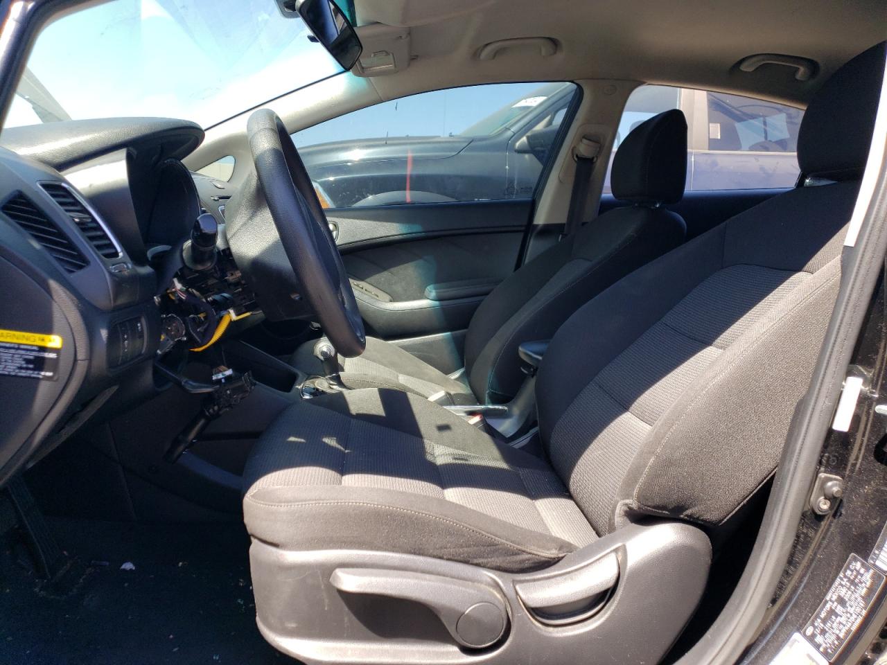 3KPFK4A70HE100187 2017 Kia Forte Lx