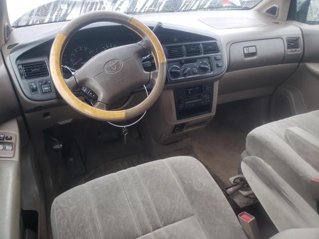 1999 Toyota Sienna Le VIN: 4T3ZF13C4XU112789 Lot: 62256094