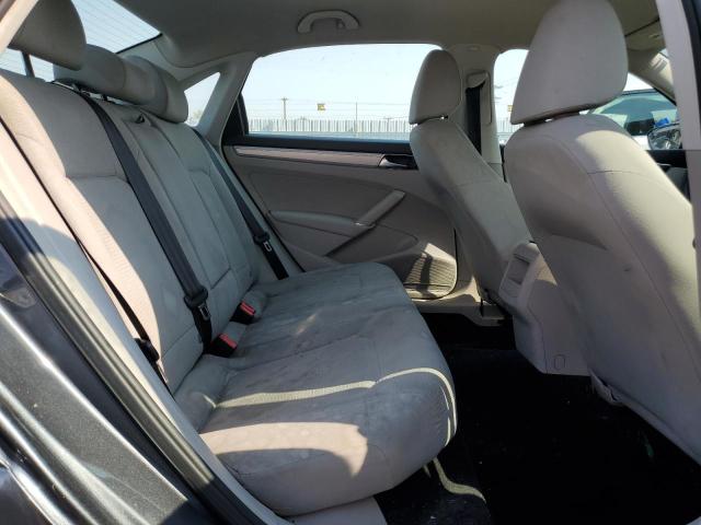 2017 Volkswagen Passat S VIN: 1VWAT7A33HC009425 Lot: 62688304