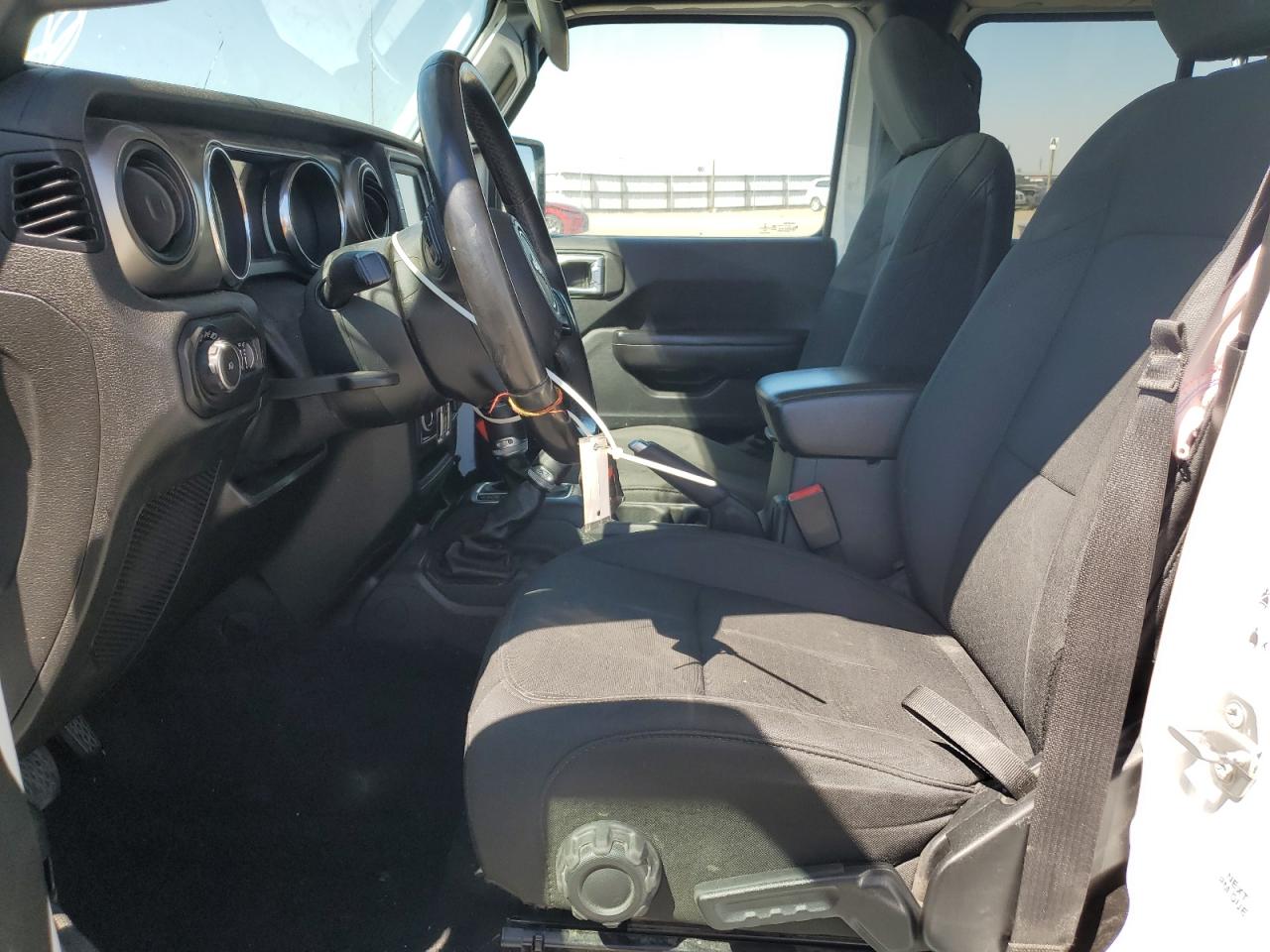 1C4HJXDN7KW637935 2019 Jeep Wrangler Unlimited Sport