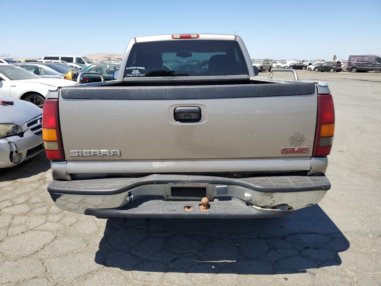 1GTEC14V82Z113699 2002 GMC New Sierra C1500