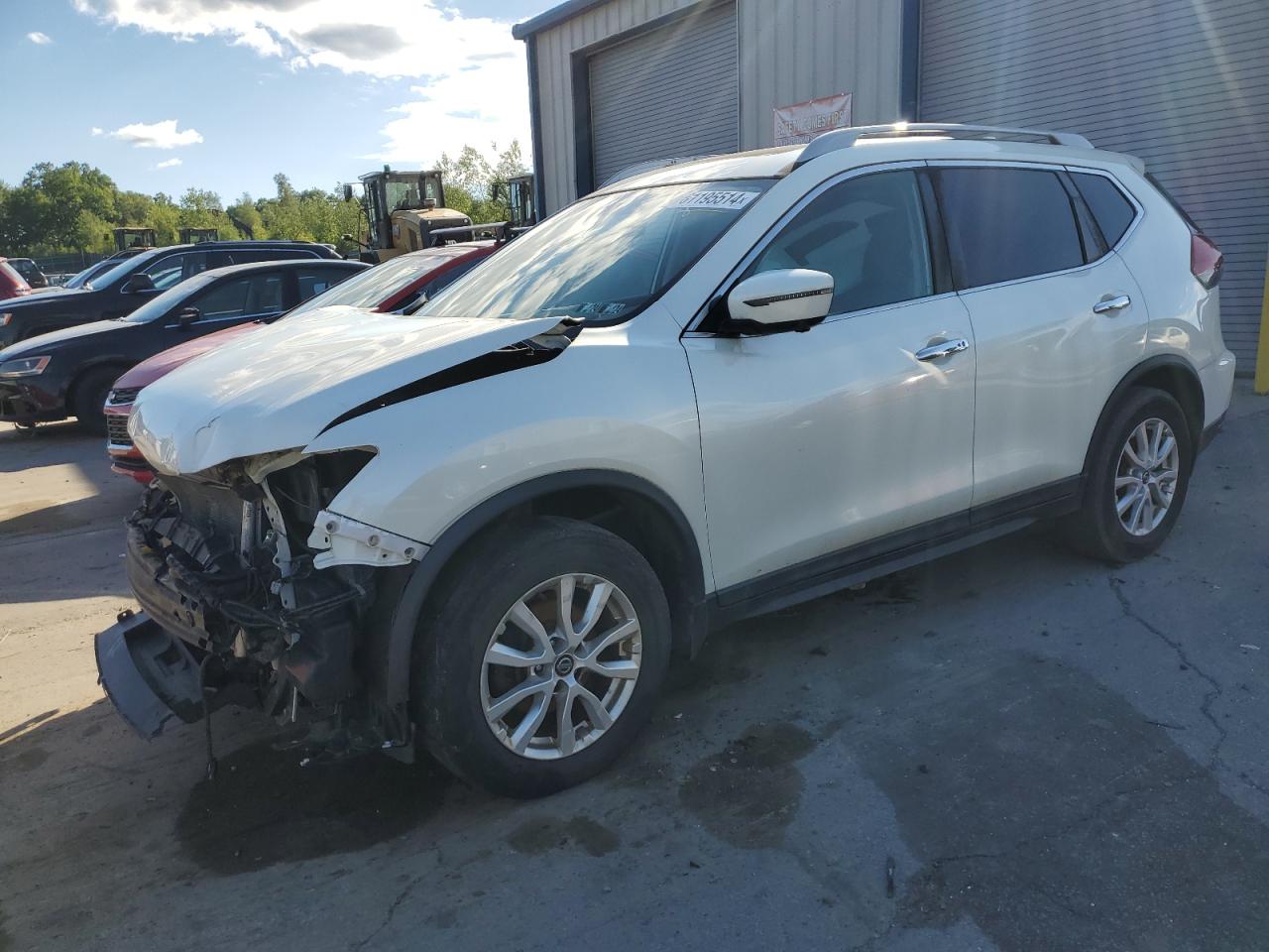 2017 Nissan Rogue Sv vin: 5N1AT2MV6HC747329