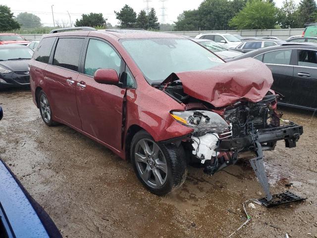 2018 TOYOTA SIENNA SE 5TDXZ3DC1JS945290