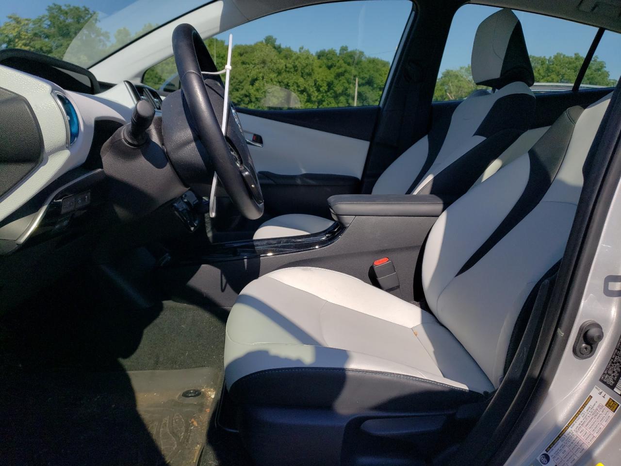 JTDL9MFU3M3023555 2021 Toyota Prius Le