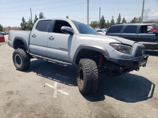 VIN 3TMAZ5CN2JM063064 2018 Toyota Tacoma, Double Cab no.4