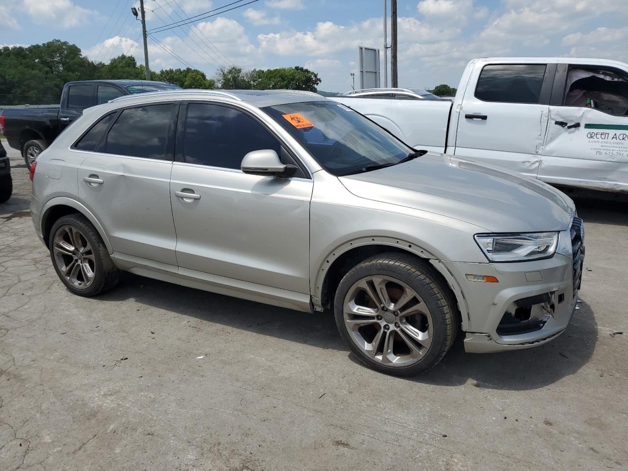 2016 Audi Q3 Premium Plus vin: WA1EFCFS1GR011975