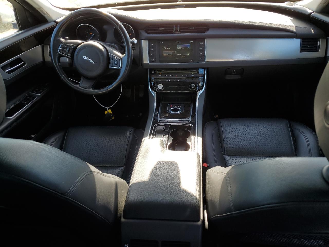 SAJBK4BV3GCY20179 2016 Jaguar Xf Prestige