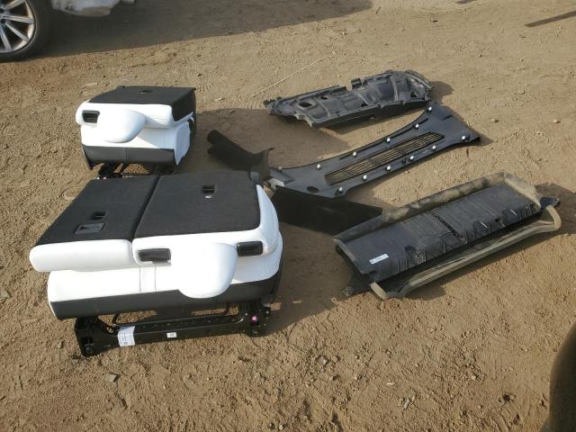 2024 TESLA MODEL Y - 7SAYGAEE5RF027463