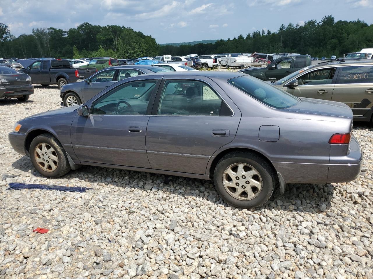 Lot #2738880663 1999 TOYOTA CAMRY LE