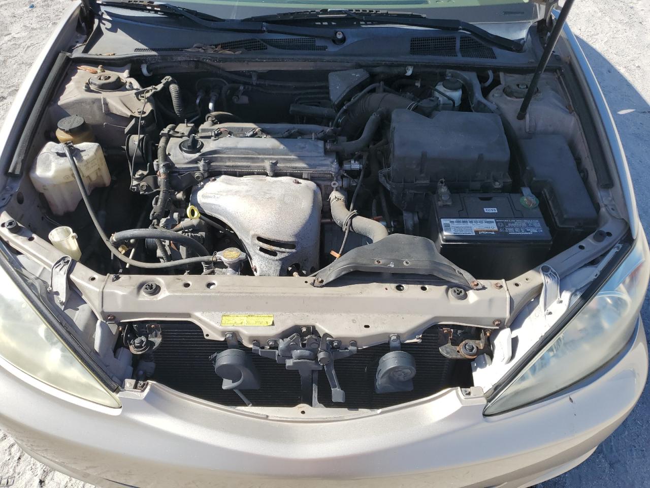 4T1BE32K84U830584 2004 Toyota Camry Le