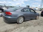 VOLKSWAGEN PASSAT S photo