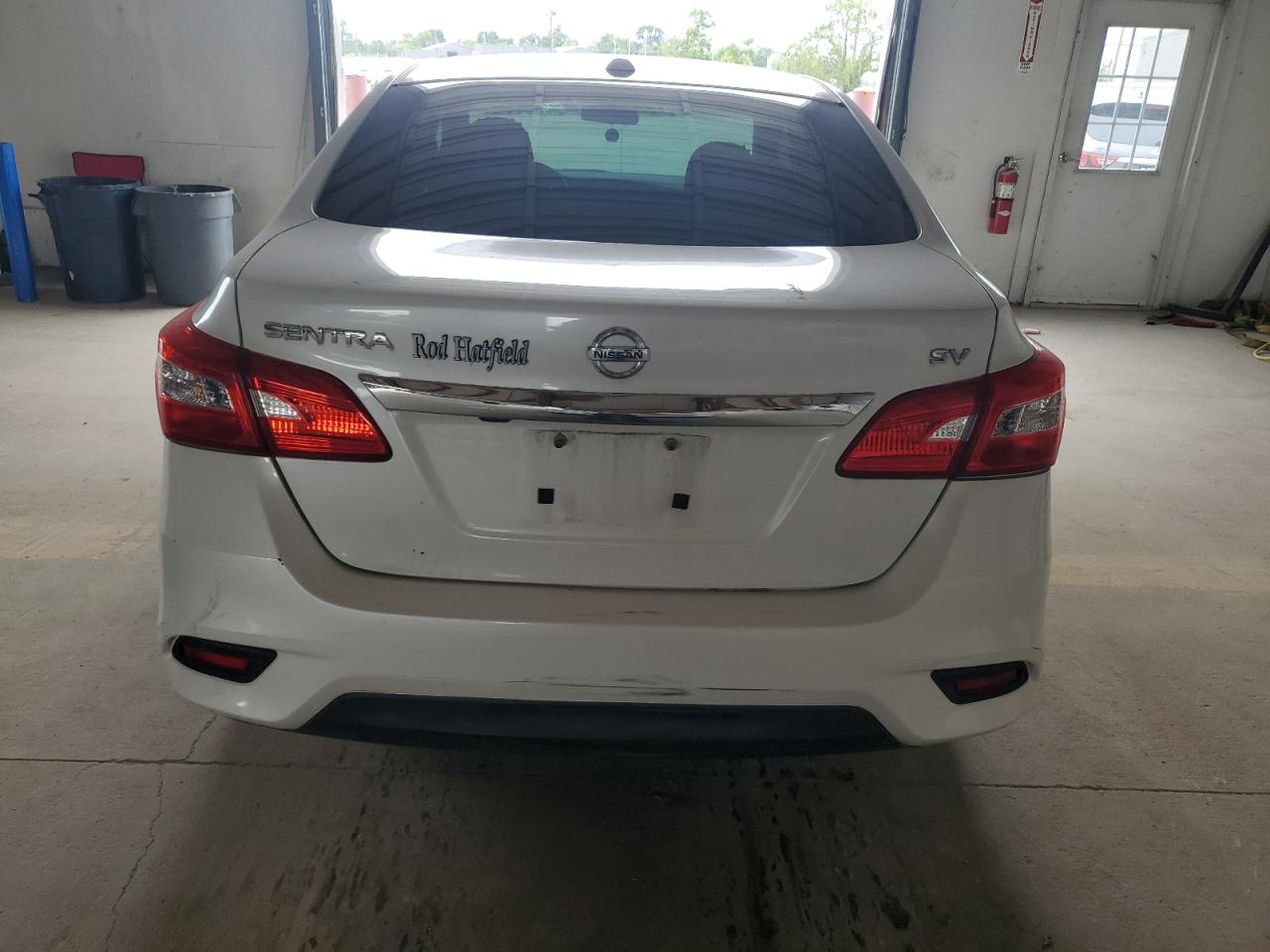 2016 Nissan Sentra S vin: 3N1AB7AP9GY251489