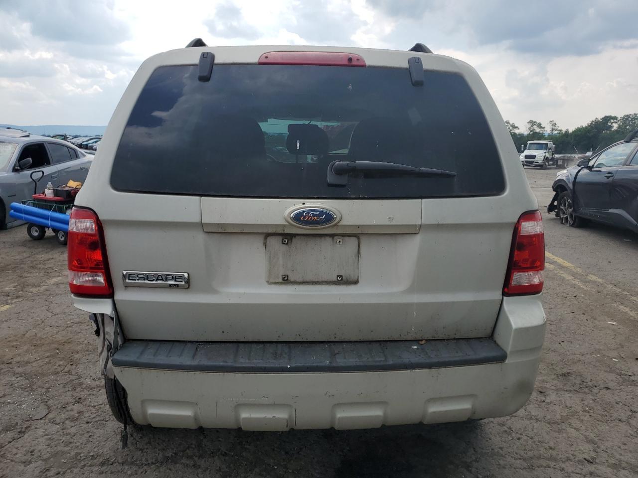 1FMCU03118KA28410 2008 Ford Escape Xlt