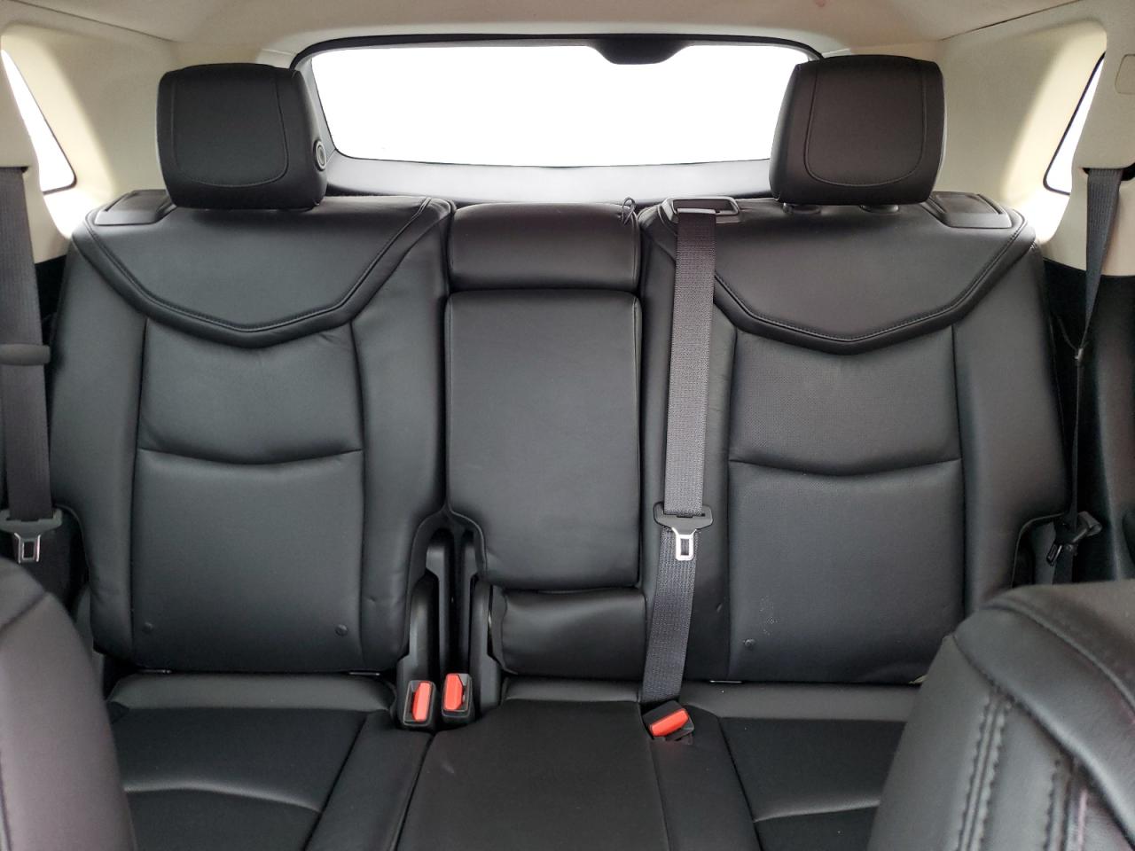 1GYKNBRS4HZ250806 2017 Cadillac Xt5 Luxury