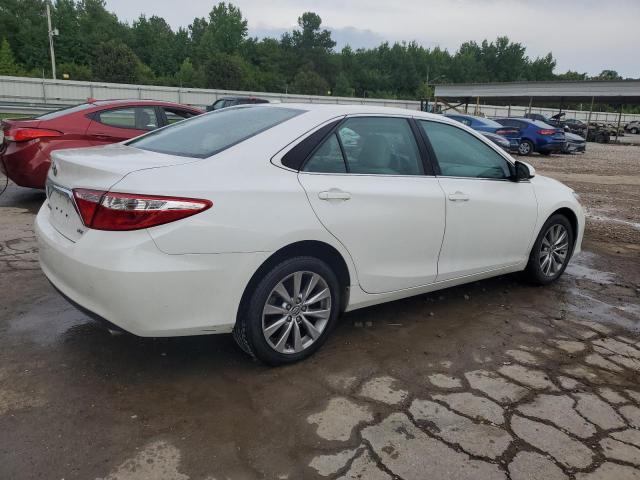 VIN 4T1BF1FKXGU166918 2016 Toyota Camry, LE no.3