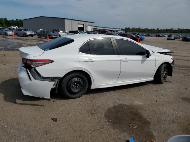 VIN 4T1B11HK8JU620716 2018 Toyota Camry, L no.3