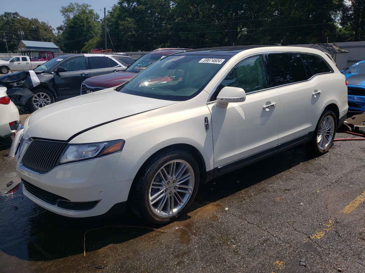 2013 Lincoln Mkt vin: 2LMHJ5AT4DBL54856