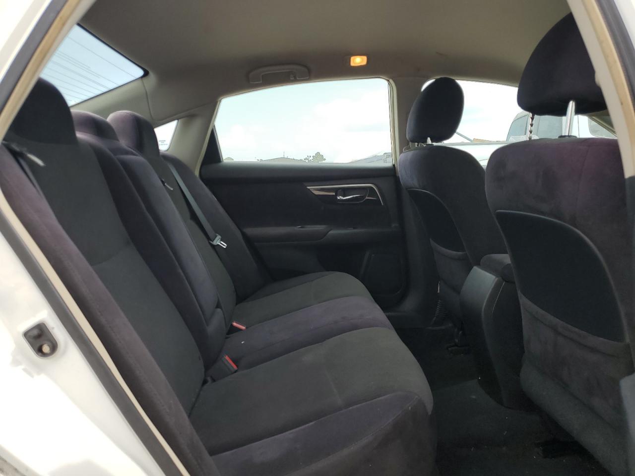 2013 Nissan Altima 2.5 vin: 1N4AL3AP4DC211981