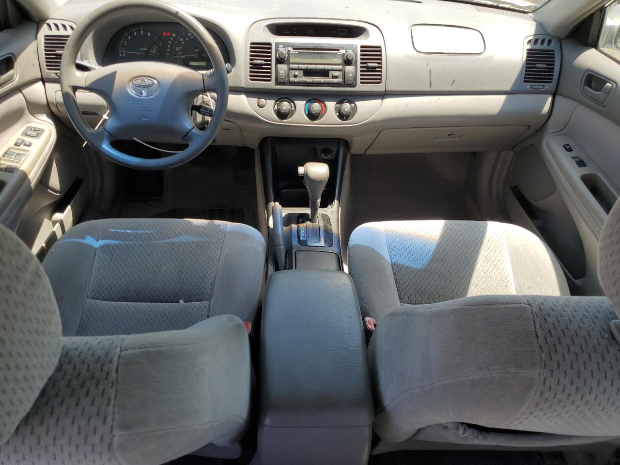 4T1BE32K44U316702 2004 Toyota Camry Le