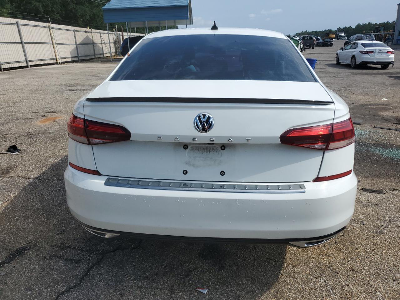 1VWMA7A36LC016249 2020 Volkswagen Passat R-Line