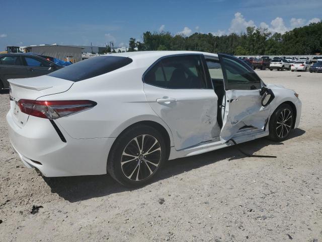 VIN 4T1B11HK9JU114702 2018 Toyota Camry, L no.3