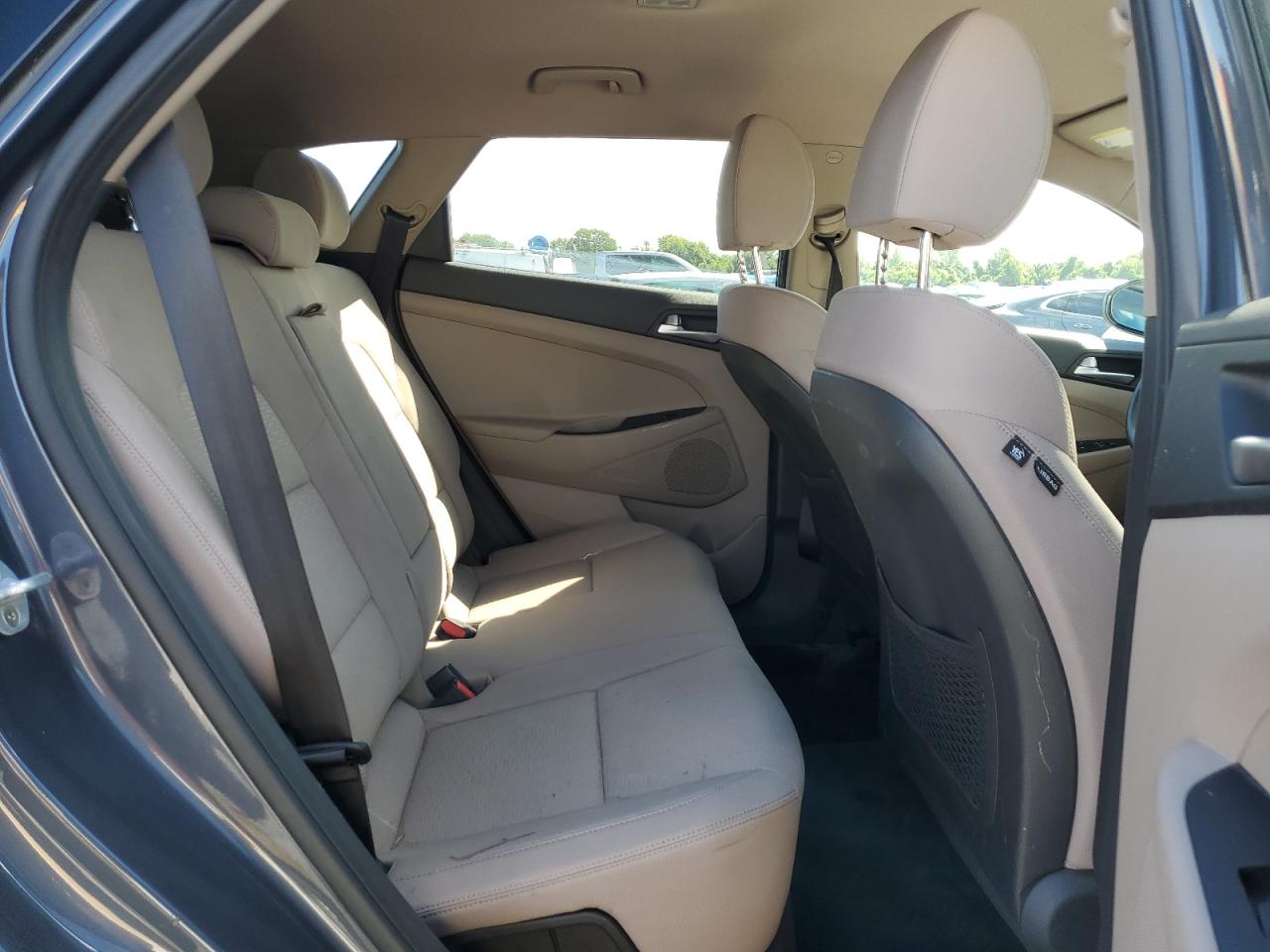 KM8J33A45KU997793 2019 Hyundai Tucson Limited