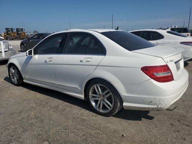 VIN WDDGF4HB8ER307421 2014 Mercedes-Benz C-Class, 250 no.2