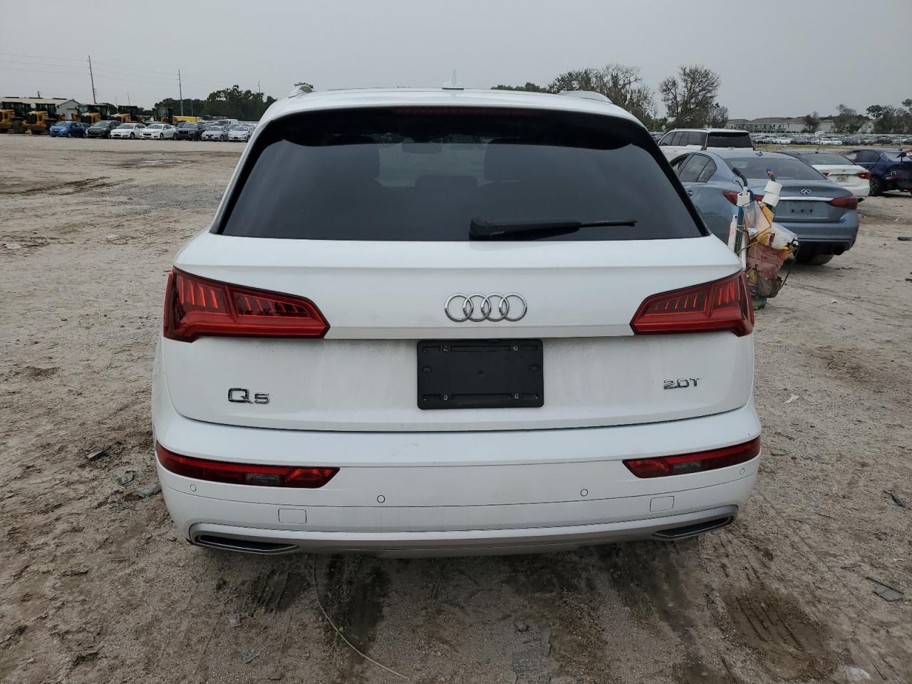 WA1BNAFY9J2227930 2018 Audi Q5 Premium Plus