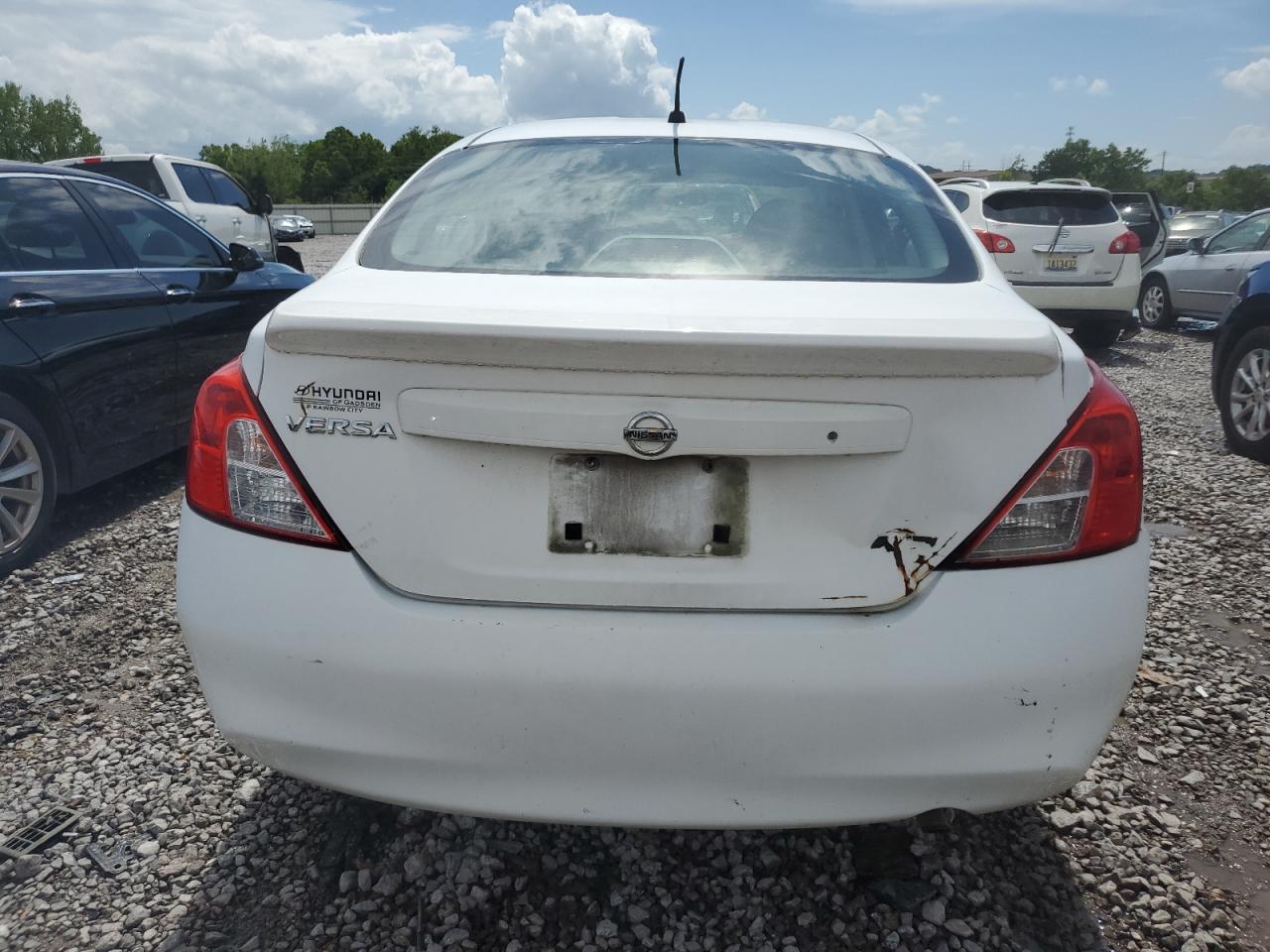 3N1CN7AP6EL808465 2014 Nissan Versa S