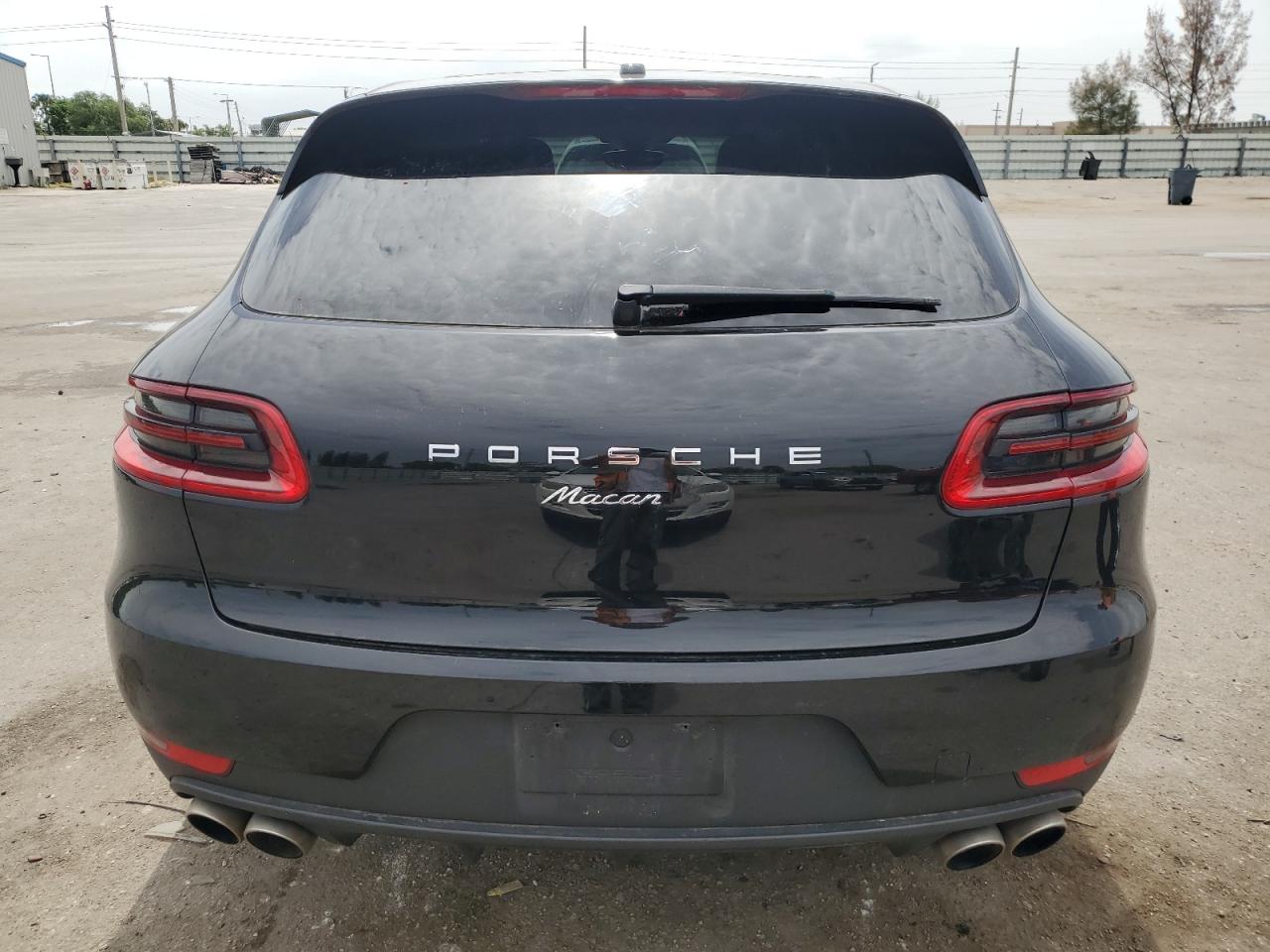 WP1AB2A52GLB58755 2016 Porsche Macan S