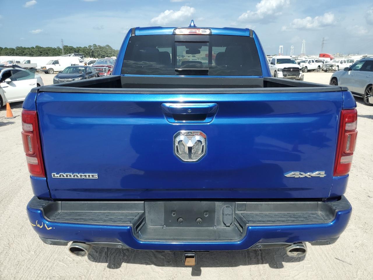 1C6SRFJT3KN605816 2019 Ram 1500 Laramie